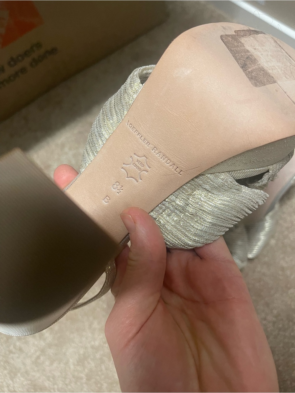 LOEFFLER RANDALL Gold /Metallic Platform Heels with bow - Picture 4 of 4